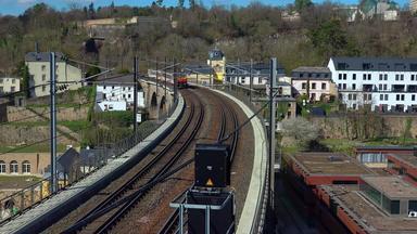 火车铁路高架桥城市区克劳森卢森堡城市大公国卢森堡卢森堡